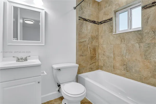 $2,750 | 164 Riviera Circle, Weston, FL 33326