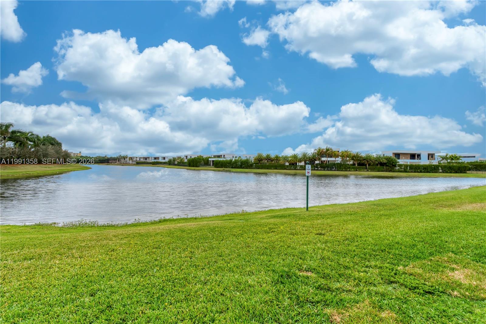 164 Riviera Circle Weston, FL 33326 - Photo 23 of 38