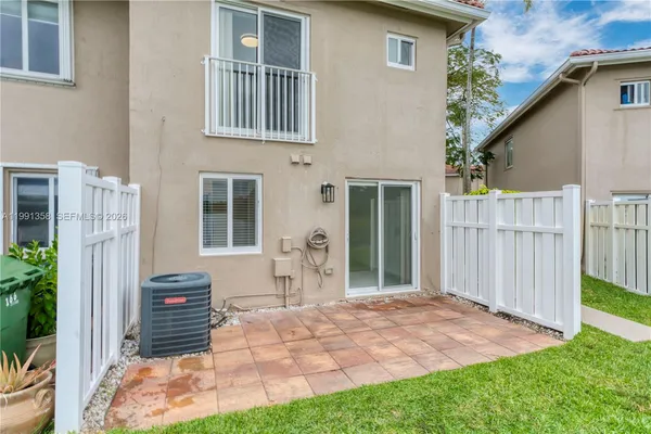 $2,750 | 164 Riviera Circle, Weston, FL 33326