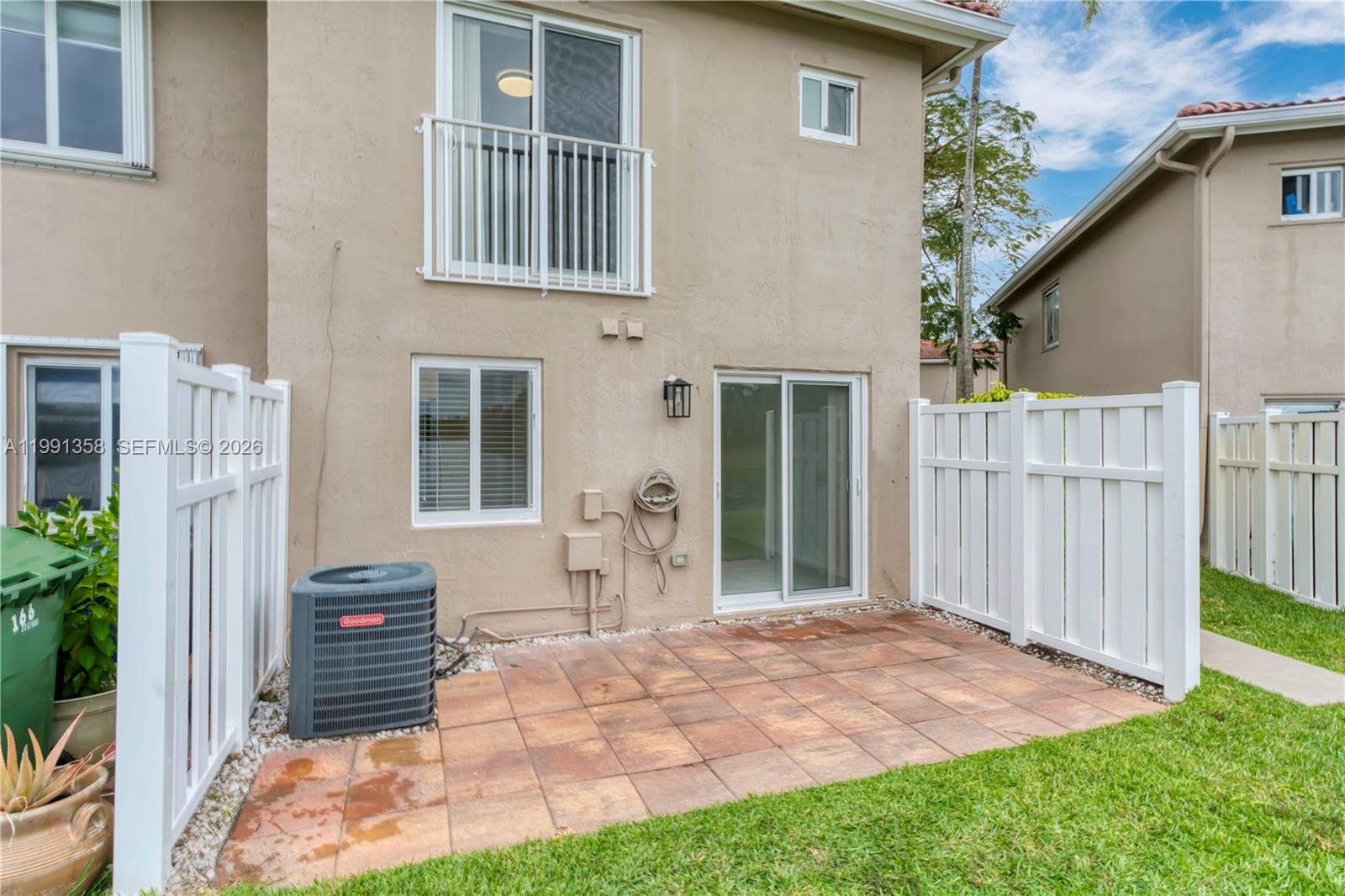 164 Riviera Circle Weston, FL 33326 - Photo 25 of 38