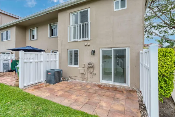 $2,750 | 164 Riviera Circle, Weston, FL 33326