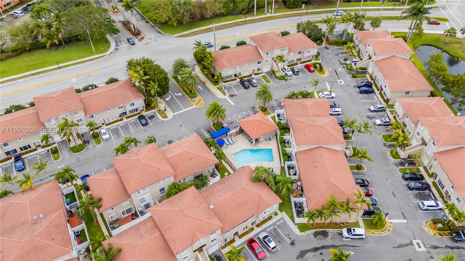 164 Riviera Circle Weston, FL 33326 - Photo 35 of 38