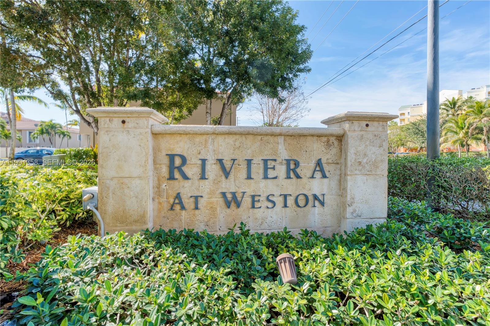164 Riviera Circle Weston, FL 33326 - Photo 36 of 38