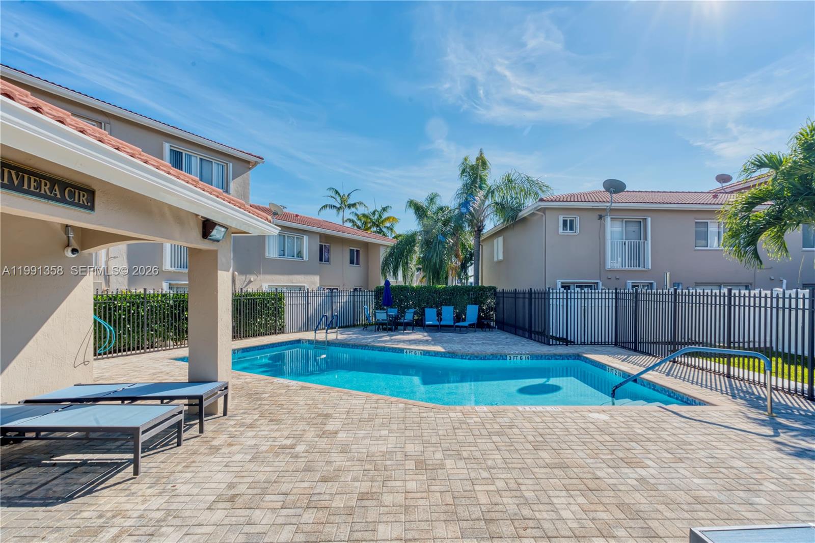 164 Riviera Circle Weston, FL 33326 - Photo 37 of 38