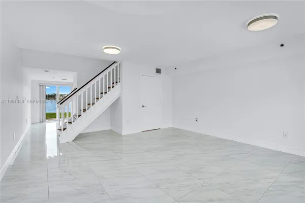 $2,750 | 164 Riviera Circle, Weston, FL 33326