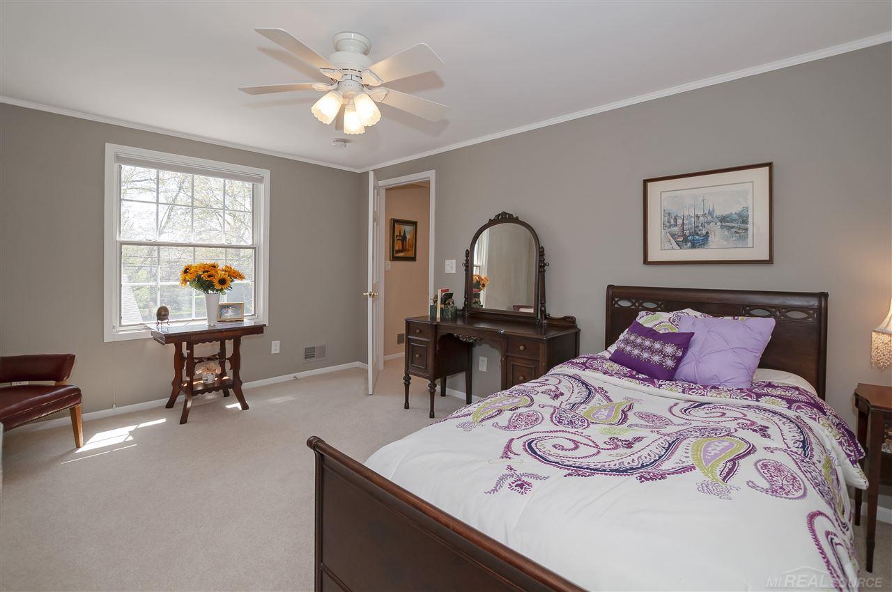 1415 South Renaud Road Grosse Pointe Woods, MI 48236 - Photo 35 of 65