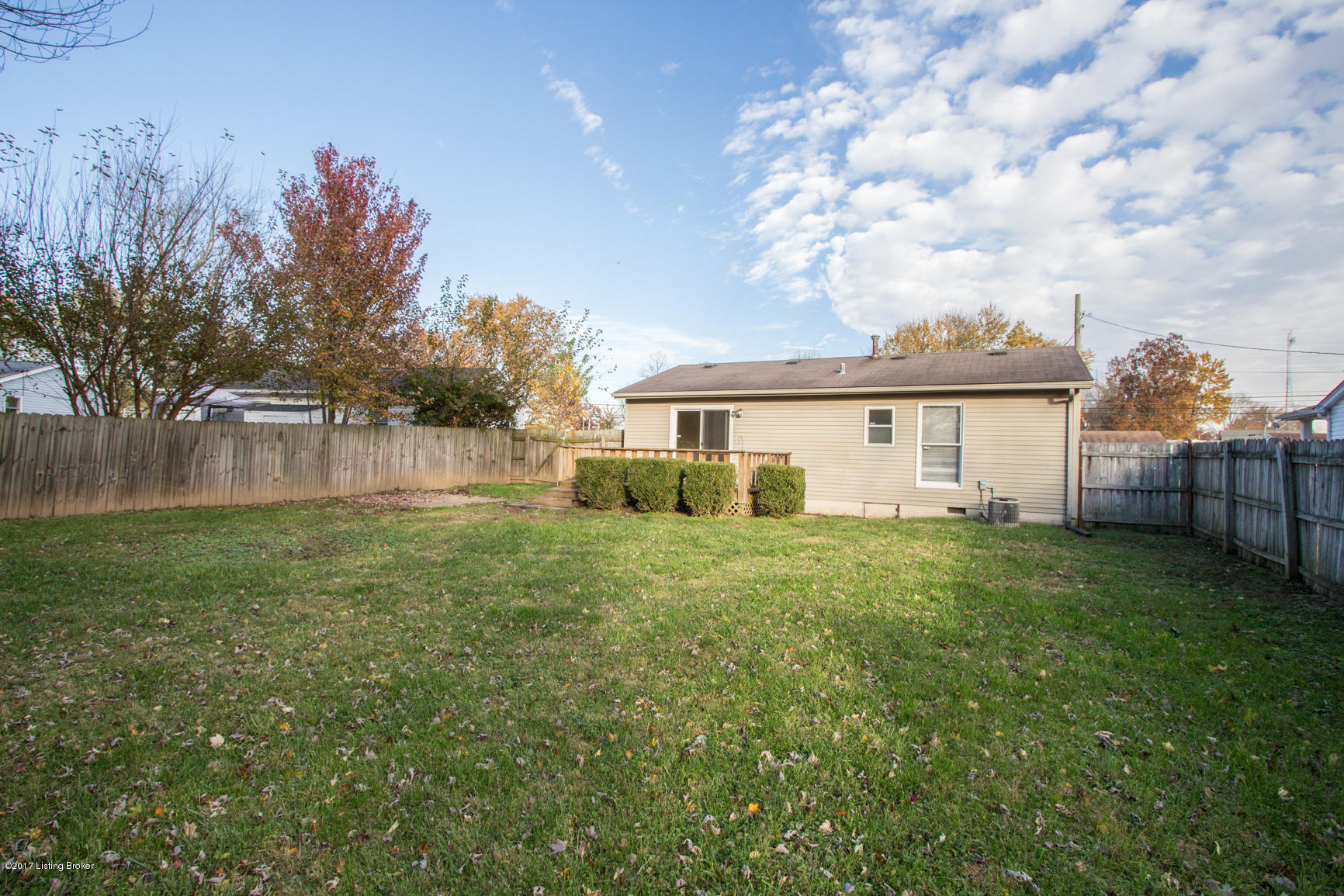 9106 New Maple Road Louisville, KY 40229 - Photo 41 of 48 JThomas Photography-9106 Maple-30