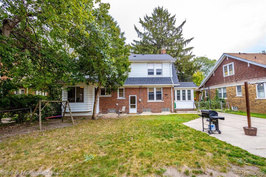 1027 Nottingham Road Grosse Pointe Park, MI 48230 - Photo 32 of 40