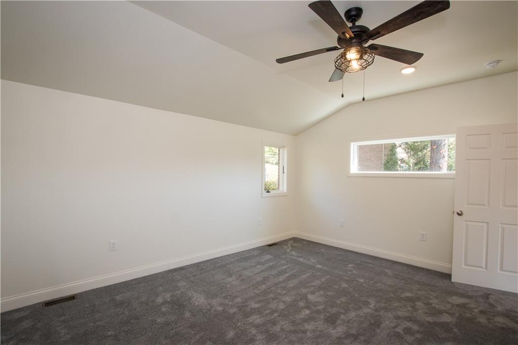1508 Nine Eighty Road Canonsburg, PA 15317 - Photo 13 of 19 Gallery Image 13