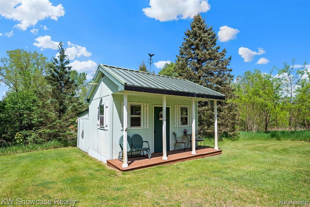 6690 Cuthbert Road White Lake, MI 48386 - Photo 7 of 34 Gallery Image 7