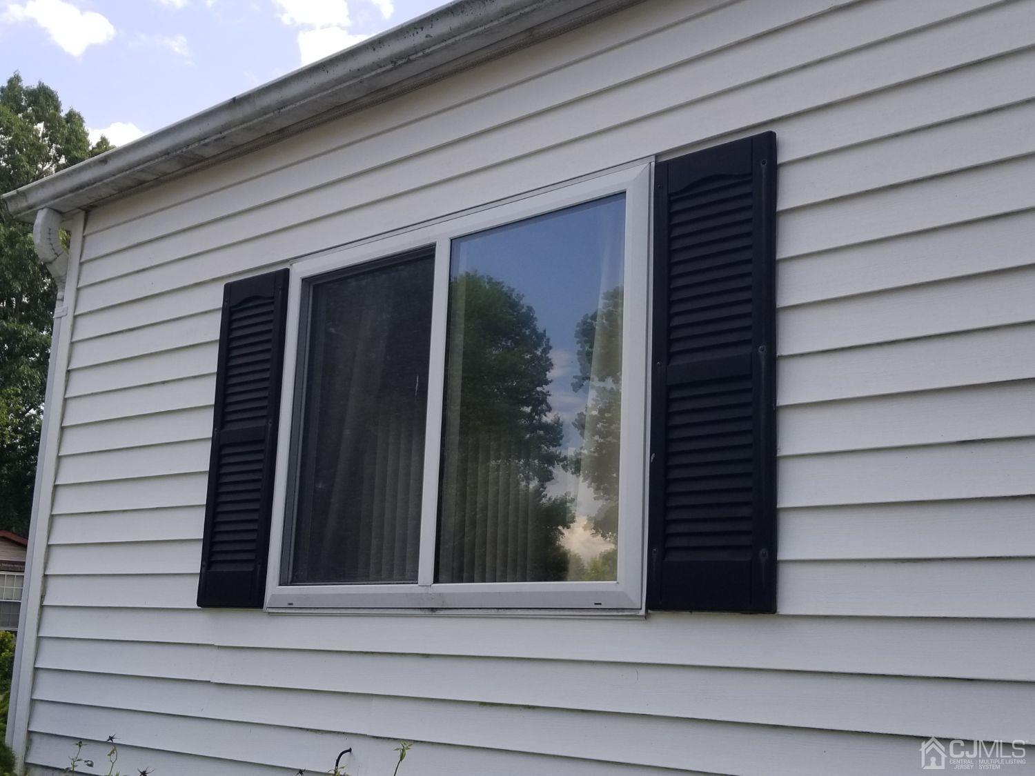 39 Emerson Road North Brunswick, NJ 08902 - Photo 4 of 23 a view of a house with a window