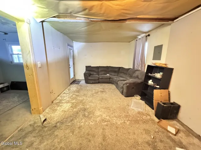 $100,000 | 1379 Evergreen Avenue, Rotterdam, NY 12306