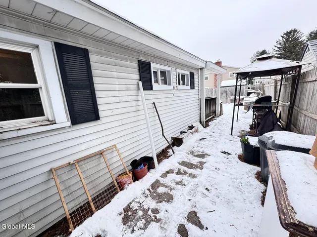 $100,000 | 1379 Evergreen Avenue, Rotterdam, NY 12306