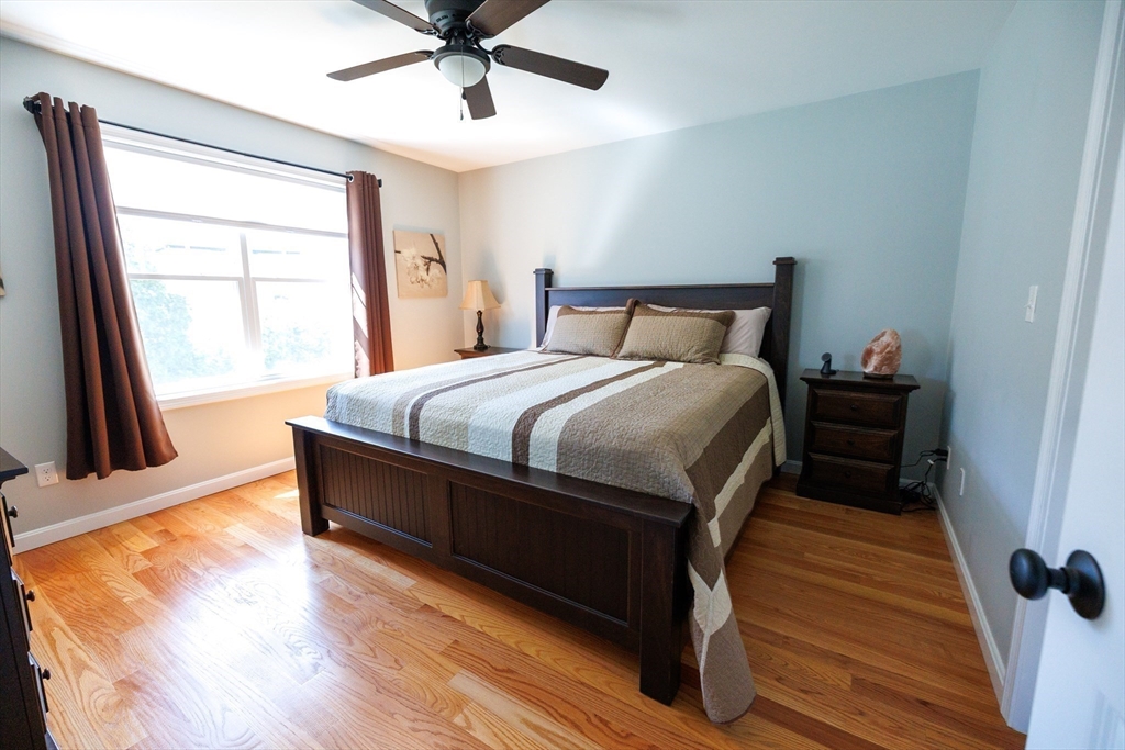 349 County Street Fall River, MA 02723 - Photo 15 of 34