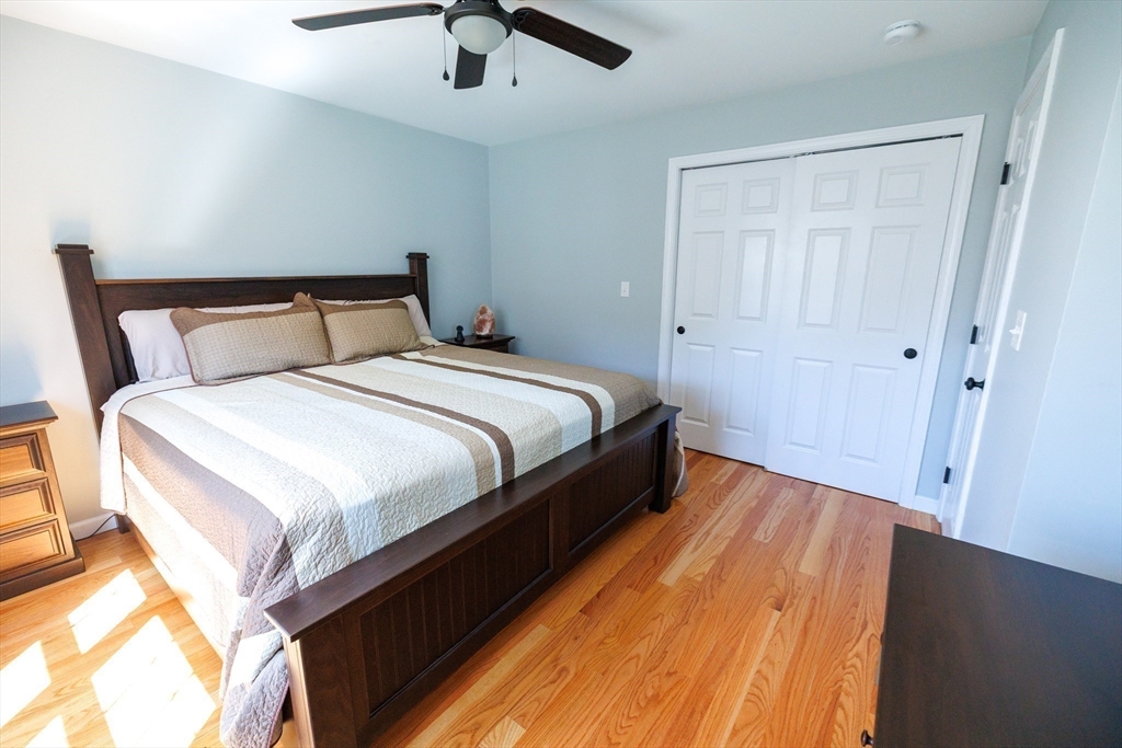 349 County Street Fall River, MA 02723 - Photo 17 of 34
