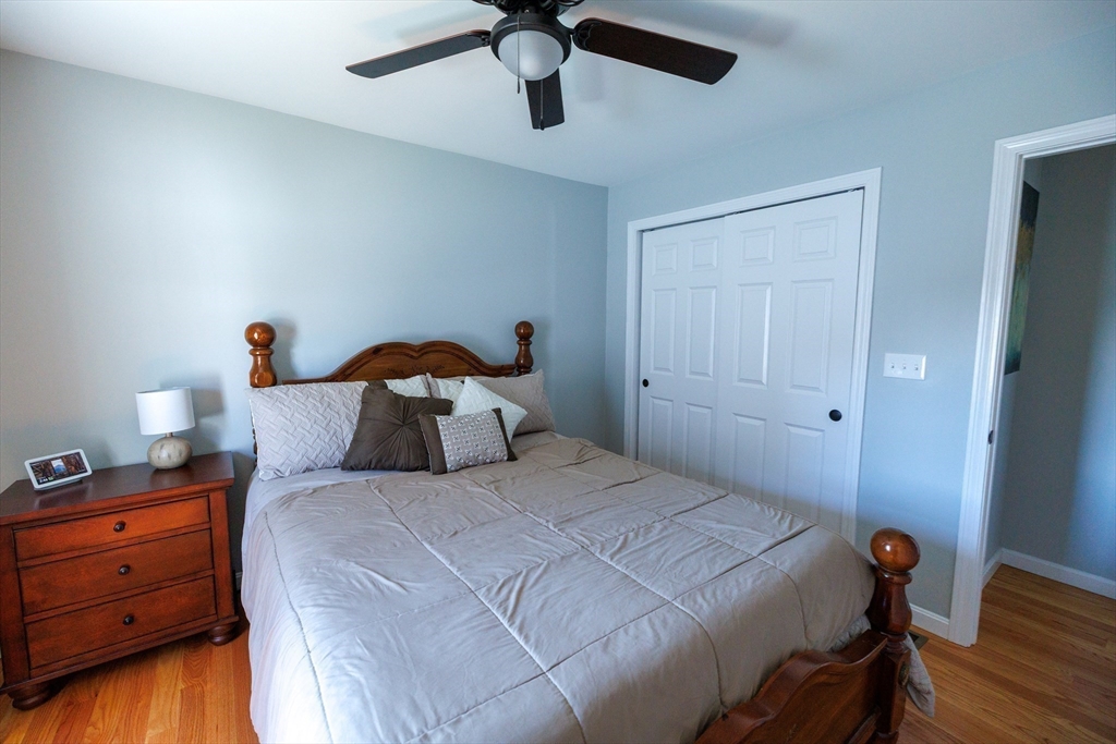 349 County Street Fall River, MA 02723 - Photo 19 of 34