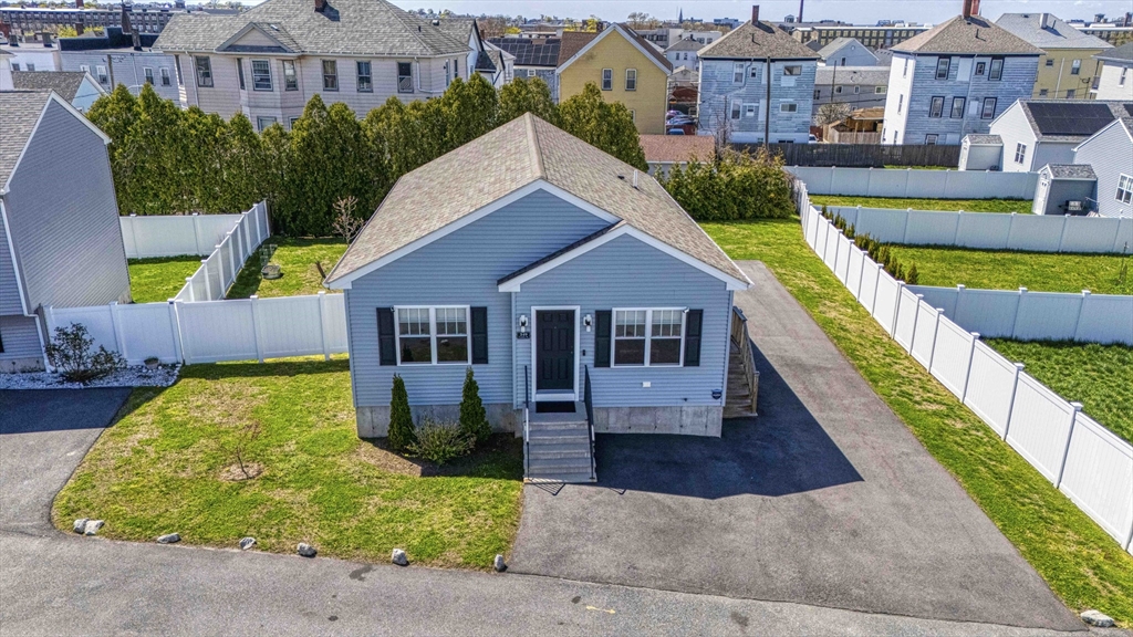349 County Street Fall River, MA 02723 - Photo 3 of 34