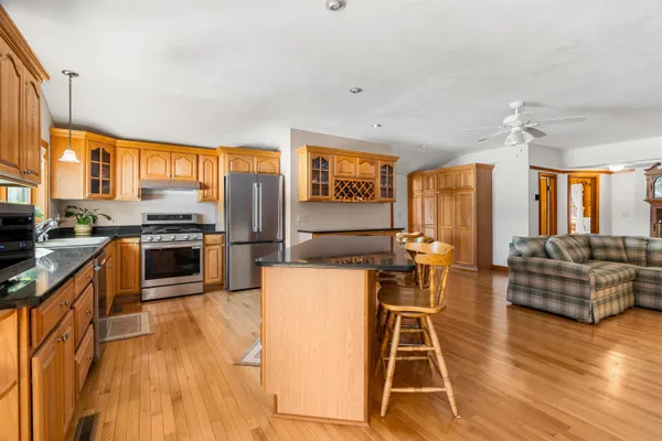 $2,049,000 | 39 North Shore Road, New Durham, NH 03855