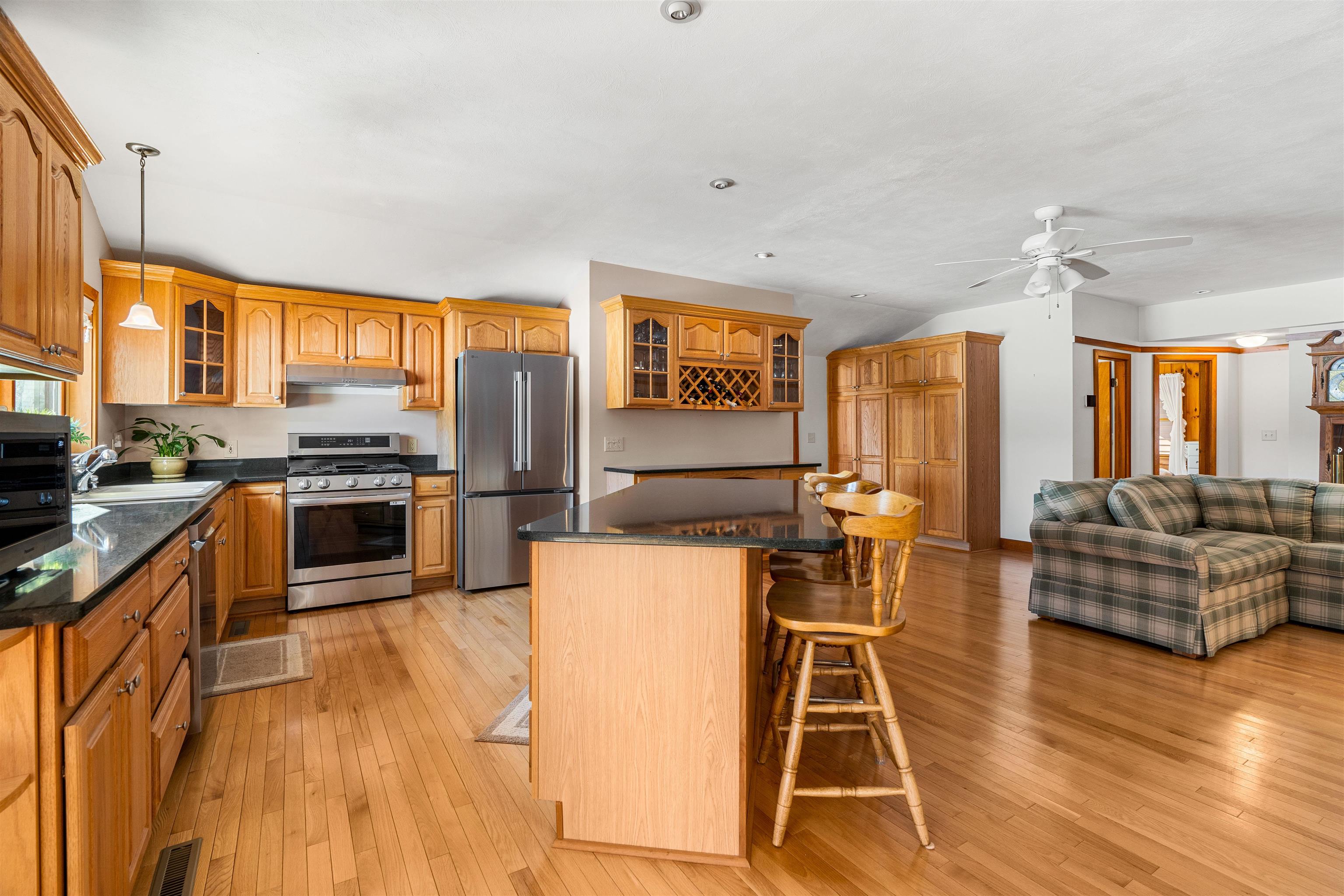 39 North Shore Road New Durham, NH 03855 - Photo 15 of 59