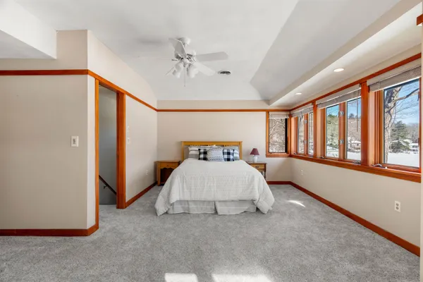 $2,049,000 | 39 North Shore Road, New Durham, NH 03855