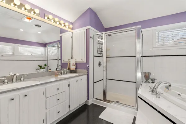 $2,049,000 | 39 North Shore Road, New Durham, NH 03855