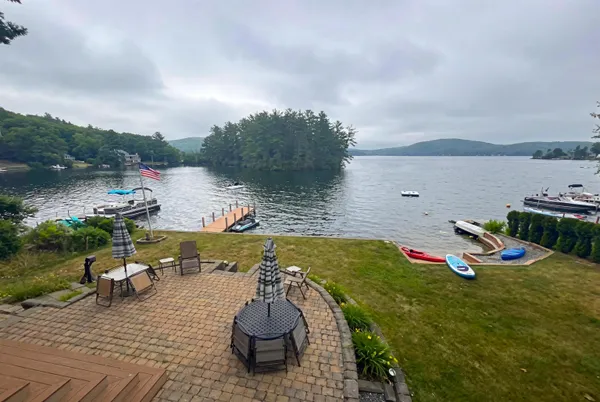 $2,049,000 | 39 North Shore Road, New Durham, NH 03855