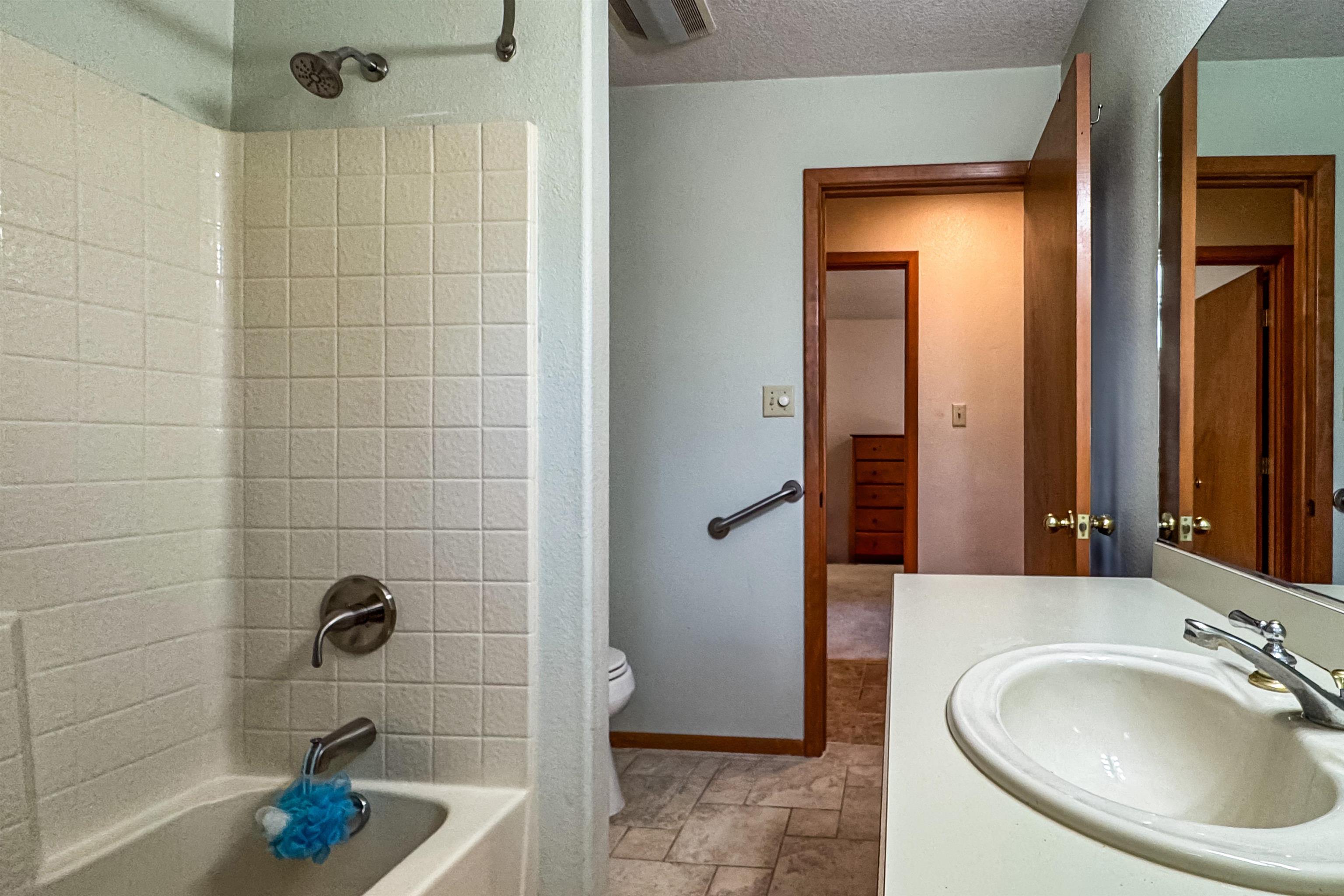 523 San Geronimo Road, Unit 18 Taos, NM 87571 - Photo 18 of 21 Gallery Image 18