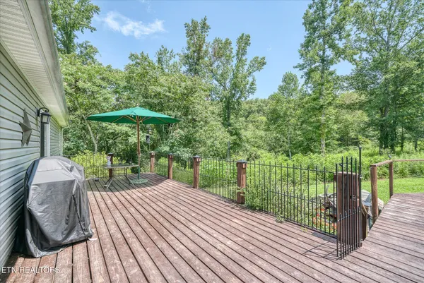 $329,900 | 2025 Shiloh Road, Decatur, TN 37322