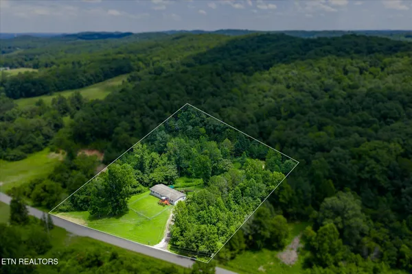$329,900 | 2025 Shiloh Road, Decatur, TN 37322
