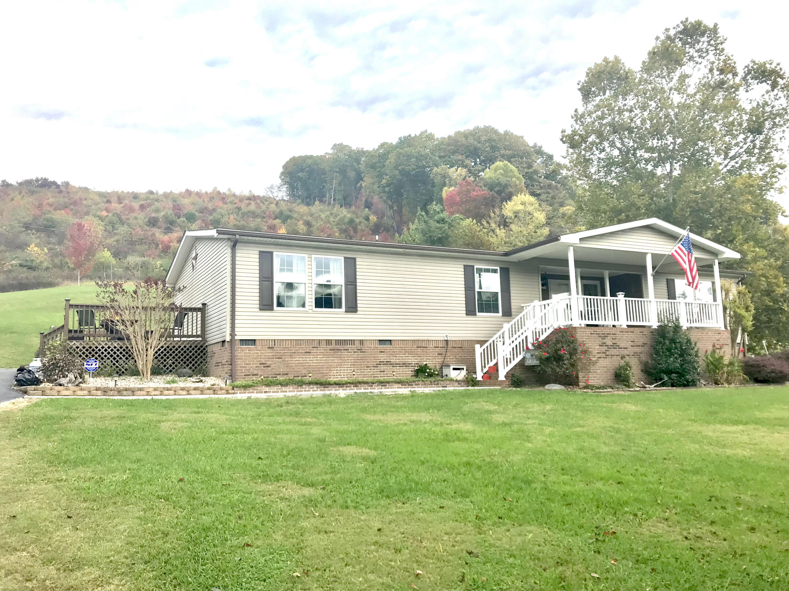 179 Harness Road Gate City, VA 24251 - Photo 2 of 51 IMG_6503