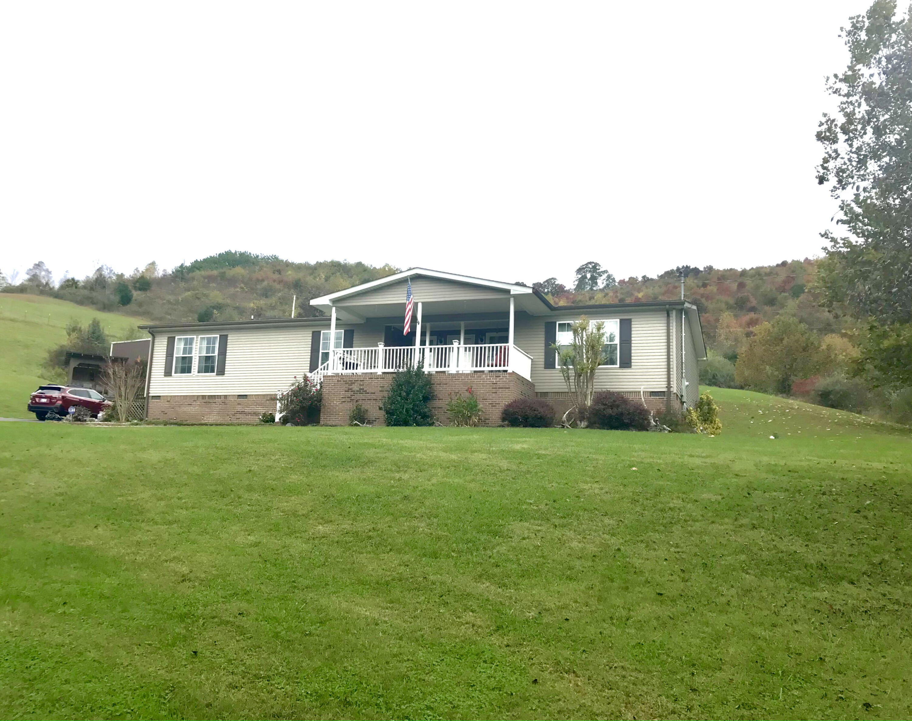179 Harness Road Gate City, VA 24251 - Photo 3 of 51 IMG_6523