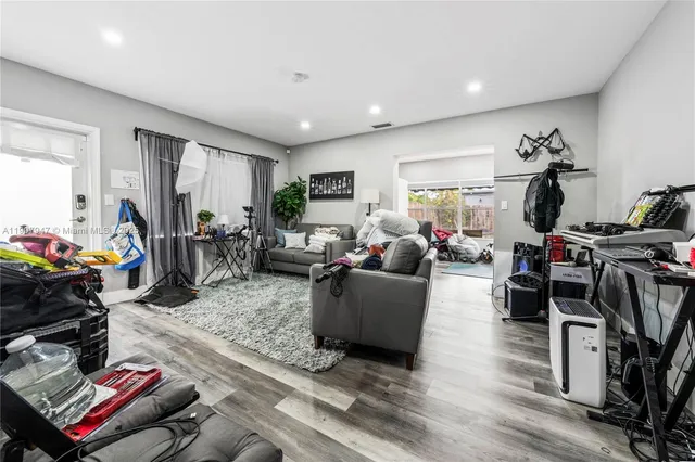 $999,000 | 1400 Northeast 14th Street, Fort Lauderdale, FL 33304