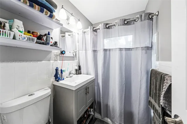 $999,000 | 1400 Northeast 14th Street, Fort Lauderdale, FL 33304