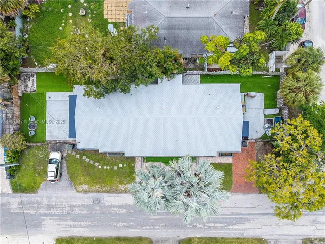 $999,000 | 1400 Northeast 14th Street, Fort Lauderdale, FL 33304