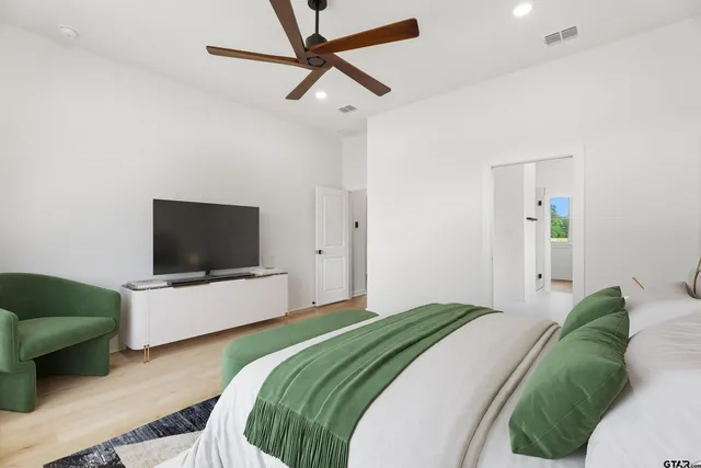 $405,000 | 15362 County Road 1100, Tyler, TX 75703