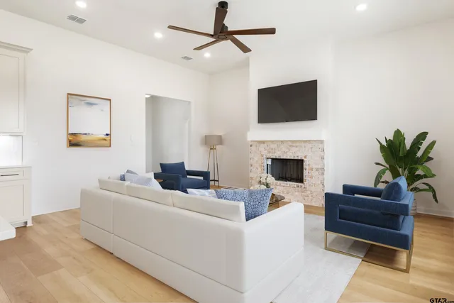 $405,000 | 15362 County Road 1100, Tyler, TX 75703