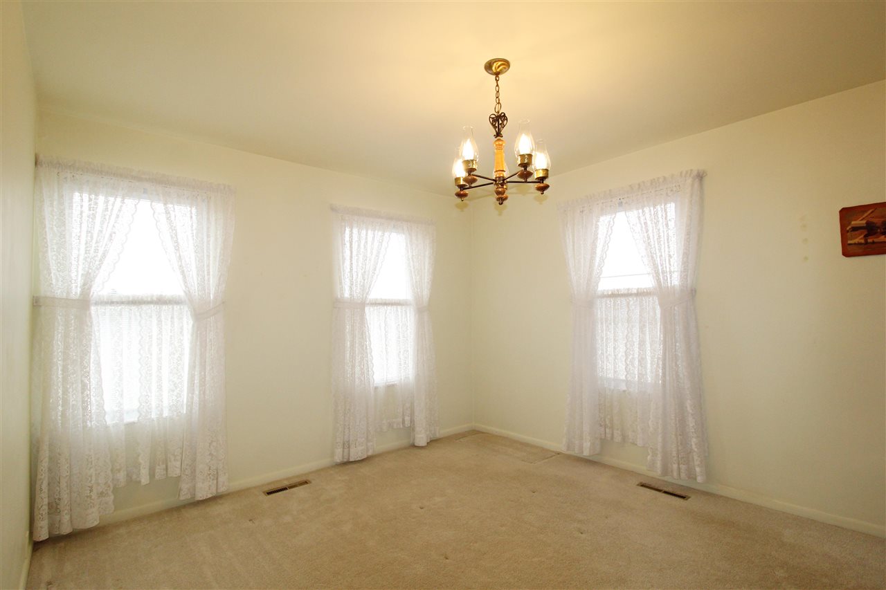 540 East Bennington Road Owosso, MI 48867 - Photo 7 of 32 50068701-6.JPG
