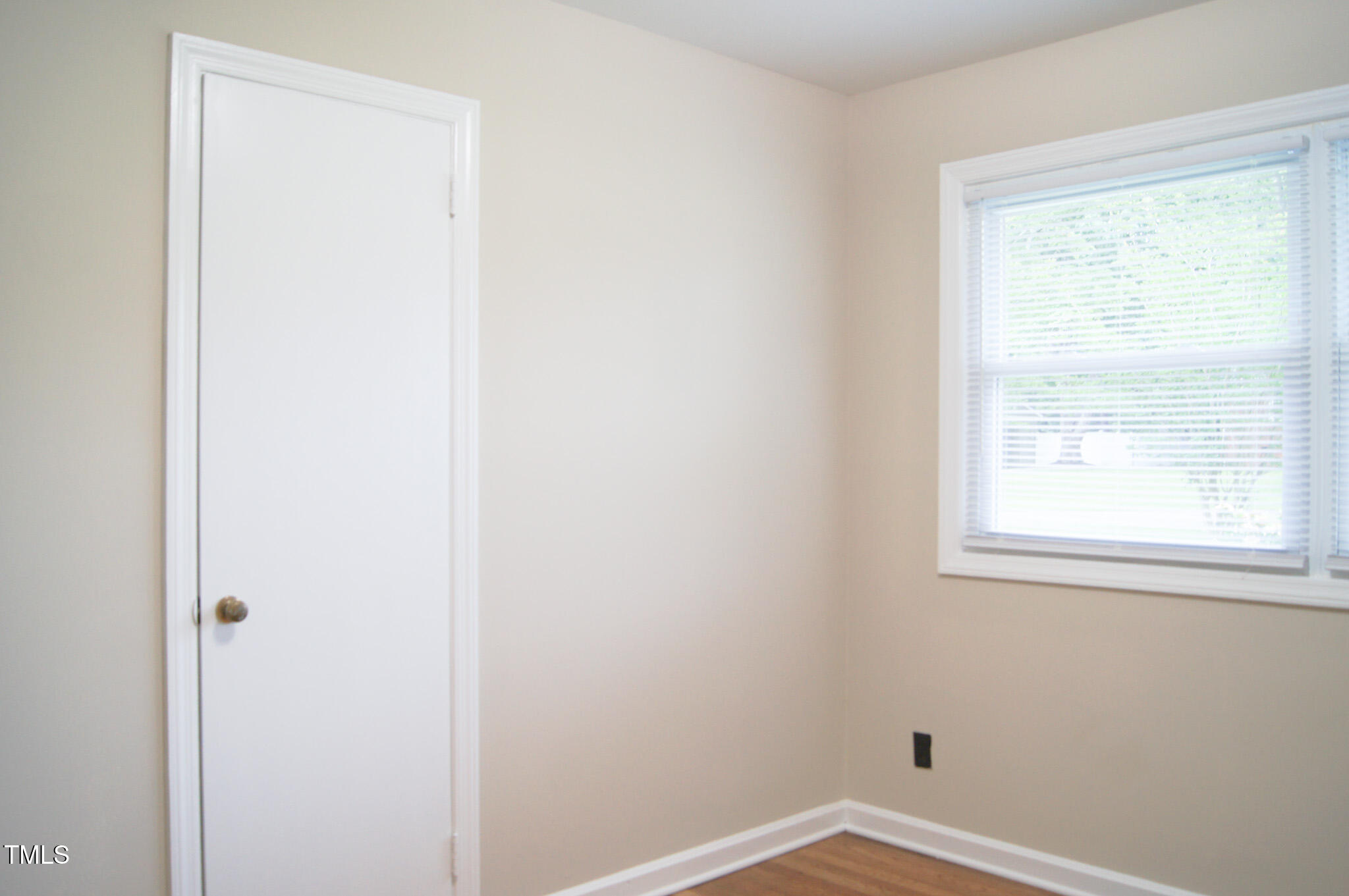 2626 Crestline Avenue Raleigh, NC 27603 - Photo 14 of 24 DSC05379