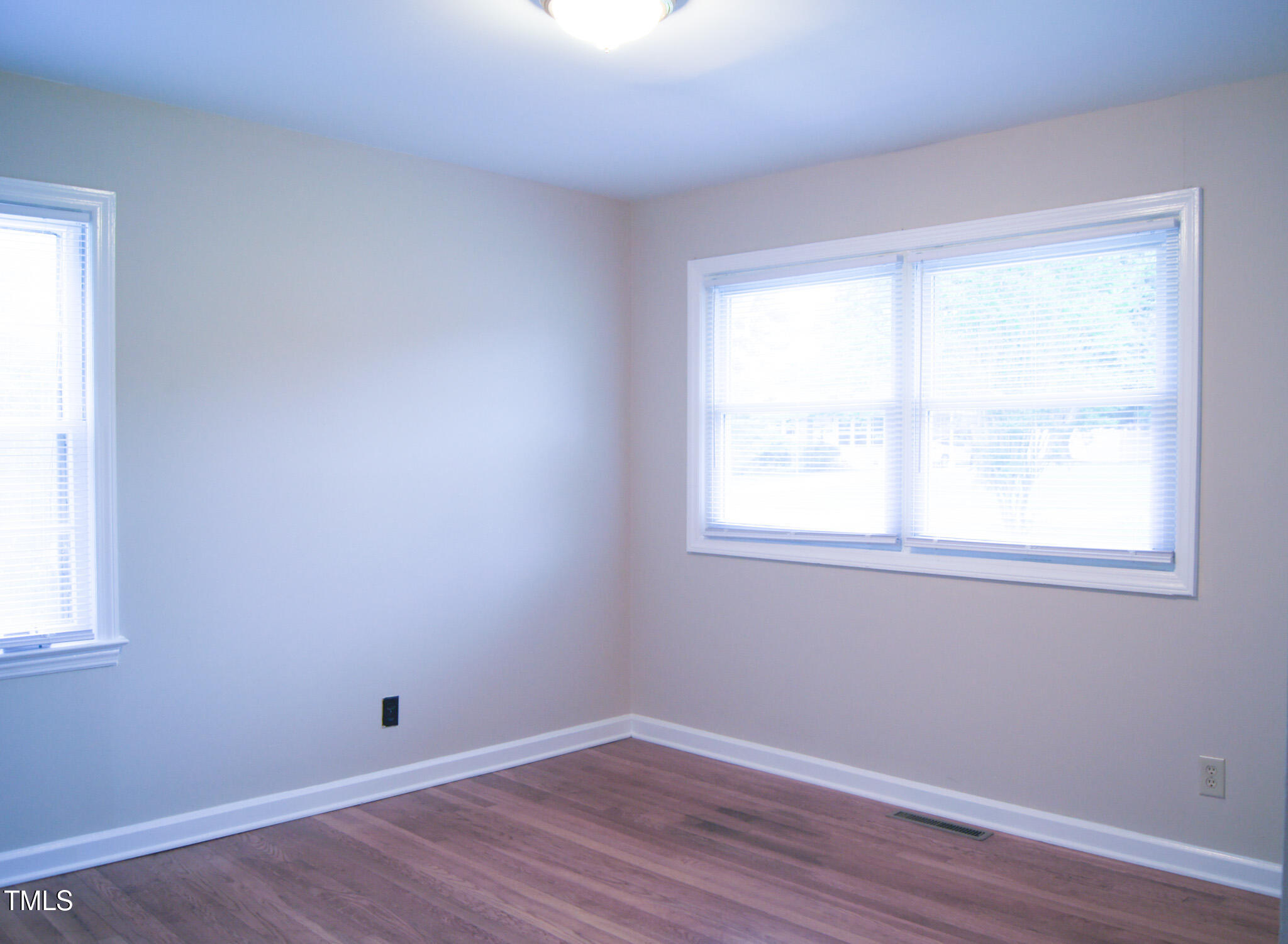 2626 Crestline Avenue Raleigh, NC 27603 - Photo 17 of 24 DSC05382