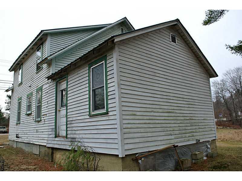 136 Auburn Road Peru, ME 04290 - Photo 4 of 20 Exterior Front.