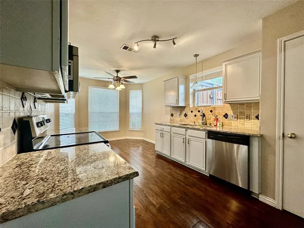 $2,050 | 314 Lake Texoma Drive, Wylie, TX 75098