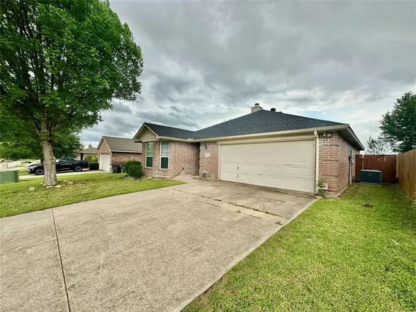 $2,050 | 314 Lake Texoma Drive, Wylie, TX 75098