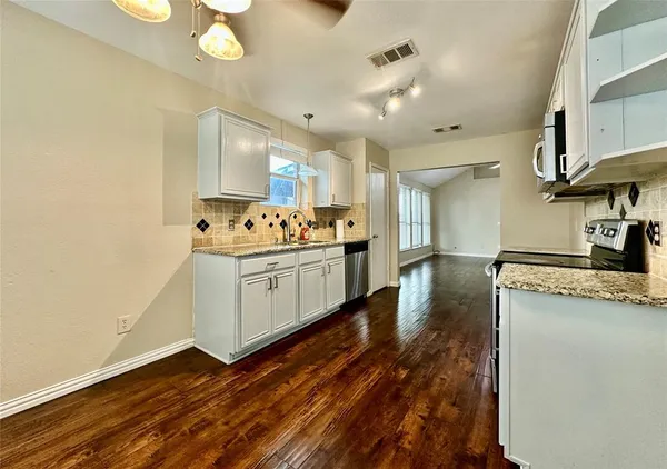 $2,050 | 314 Lake Texoma Drive, Wylie, TX 75098