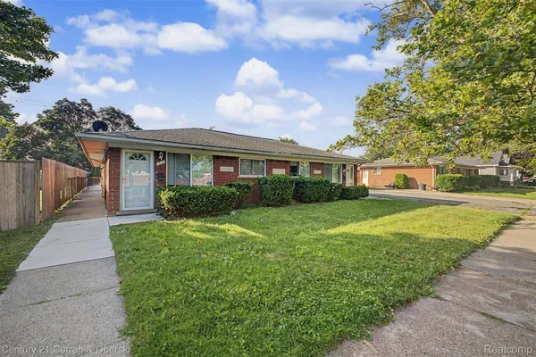 $750,000 | 1521 Electric Avenue, Lincoln Park, MI 48146