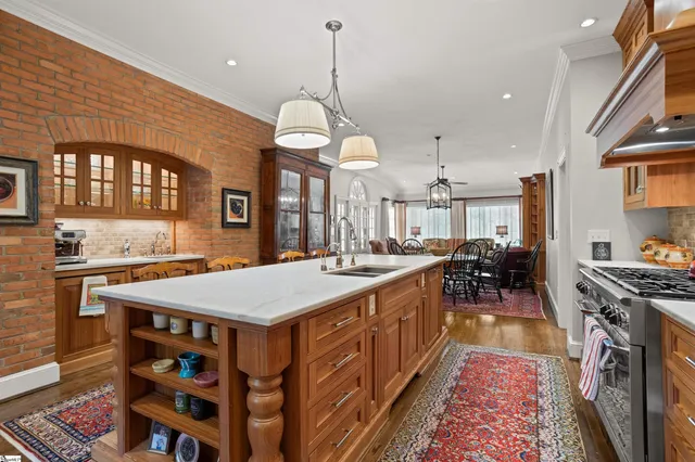 $5,999,601 | 540 Crescent Avenue, Greenville, SC 29601