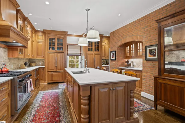 $5,999,601 | 540 Crescent Avenue, Greenville, SC 29601