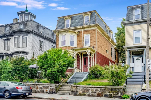 $1,000,000 | 495 Warren Street, Boston, MA 02121