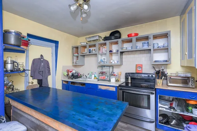 $1,000,000 | 495 Warren Street, Boston, MA 02121