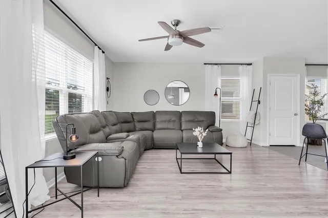 $2,800 | 7543 Tuscan Bay Circle, Wesley Chapel, FL 33545