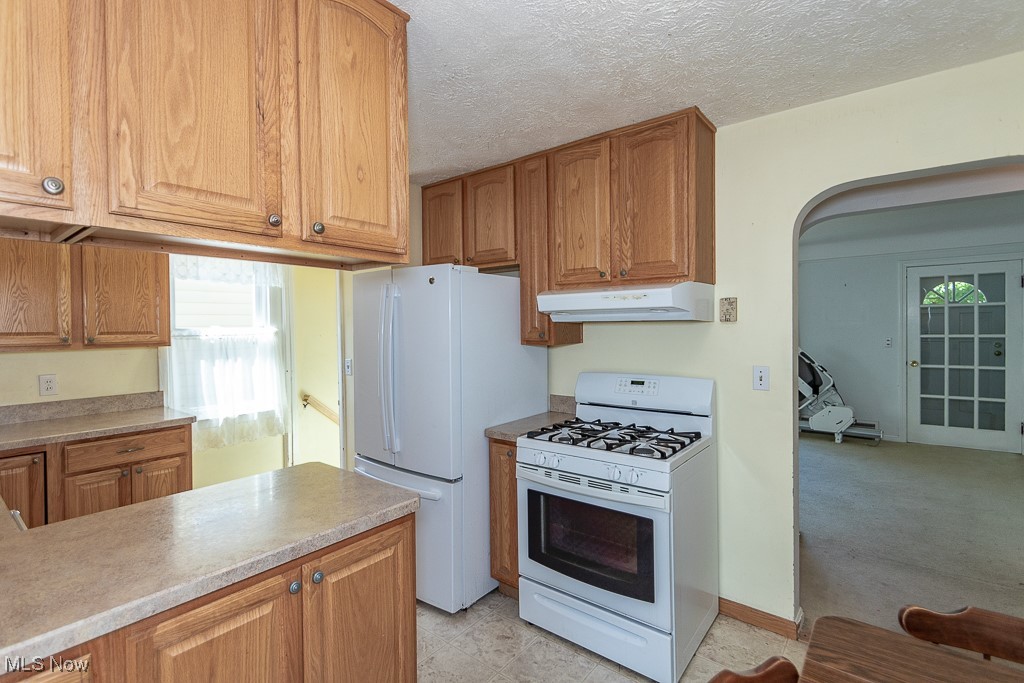 1147 Belrose Road Cleveland, OH 44124 - Photo 8 of 27 Gallery Image 8